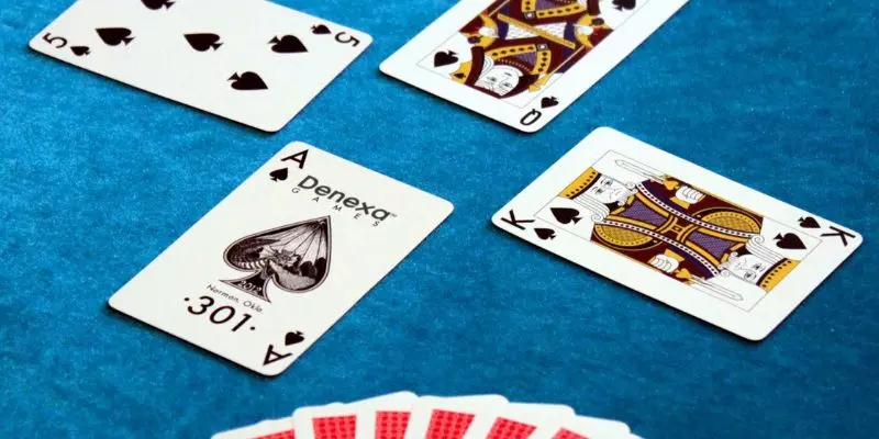 Người chơi giỏi là đọc bài đối thủ giỏi.