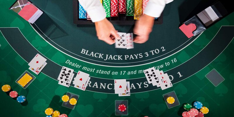 Luật chơi Blackjack chi tiết, từ A-Z cho tân thủ