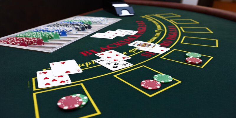 Thông tin tổng quan về game và luật chơi Blackjack